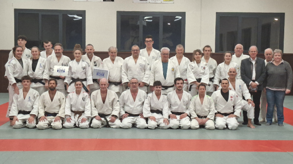 LE KAGAMI BIRAKI AU DOJO D’OBJAT